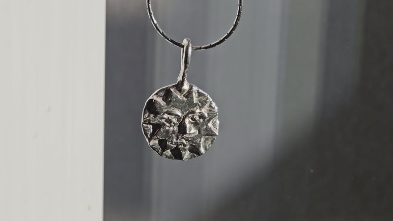 Pendentif Soleil en Silver Clay